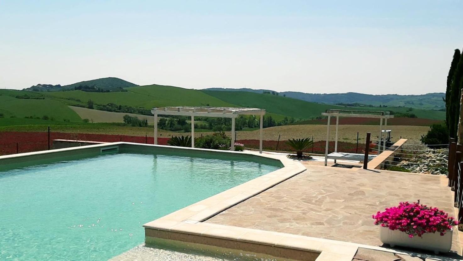 Agriturismo L'Impero ซานตาลูเช ภายนอก รูปภาพ